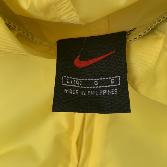 Never Worn Nike Unisex Full Zip Rain Coat - Picture 5 of 9